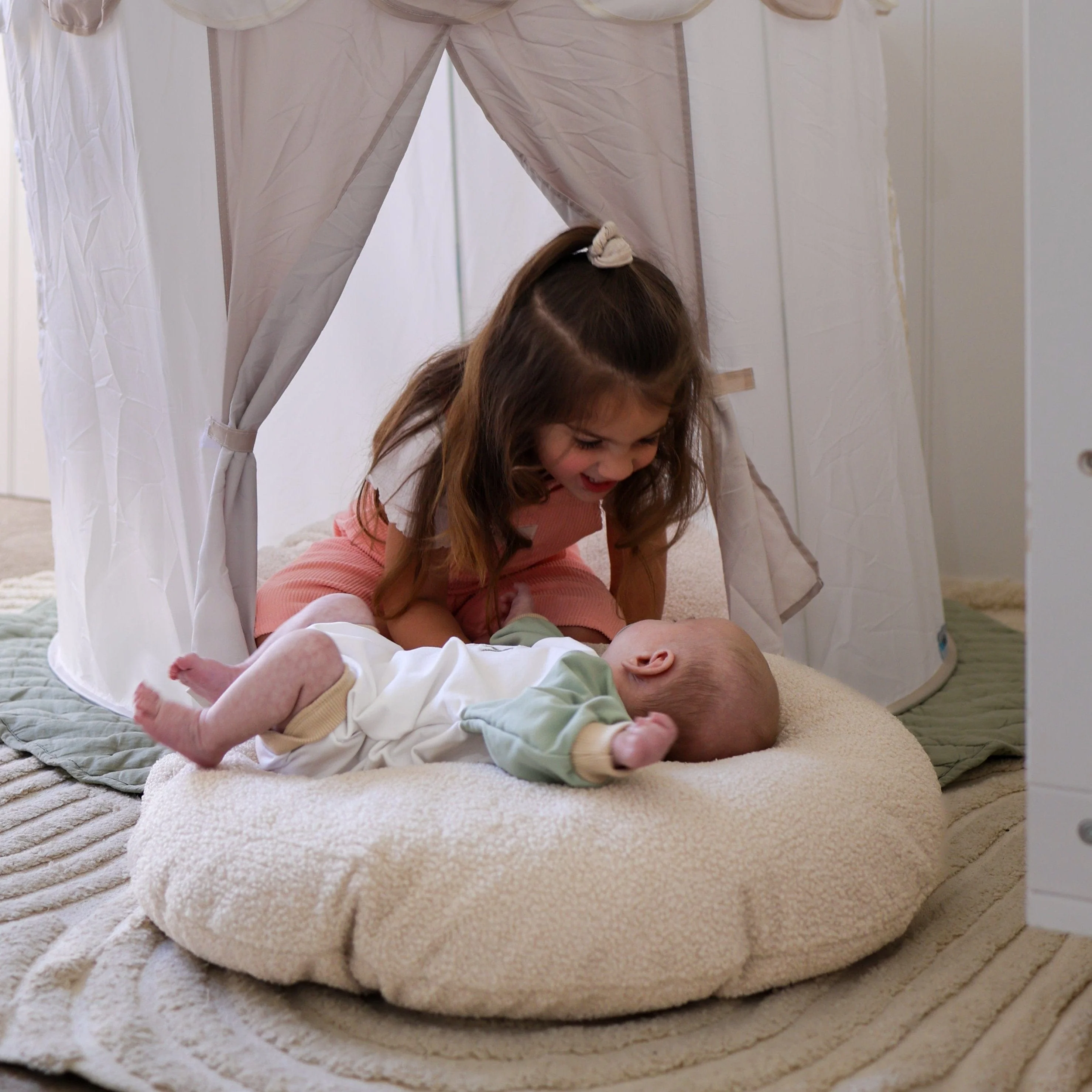 BAYLEY Teddy Boucle Cushion - Image 7