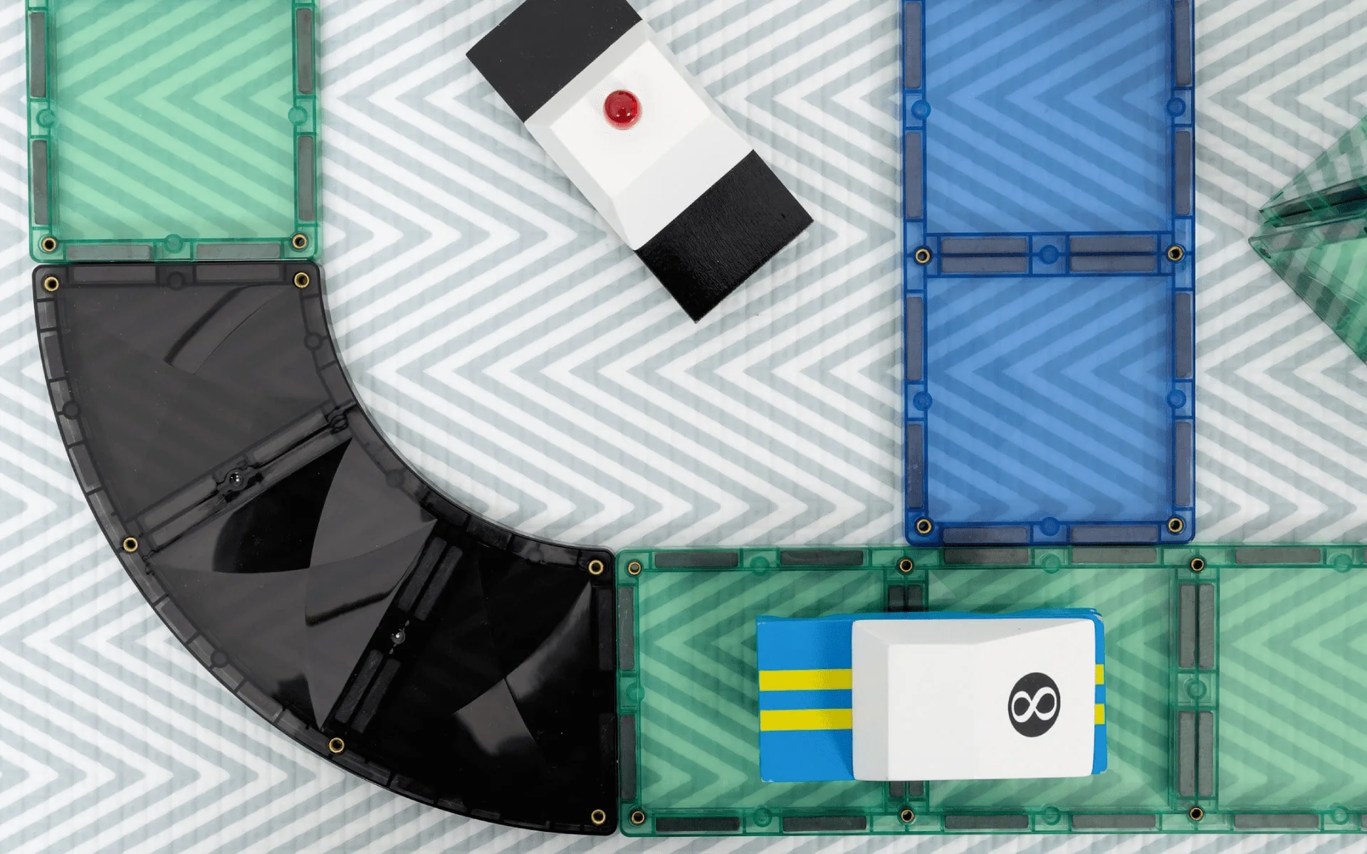 Connetix Tiles Ramps & Intersections Pack 16pcs - Image 7