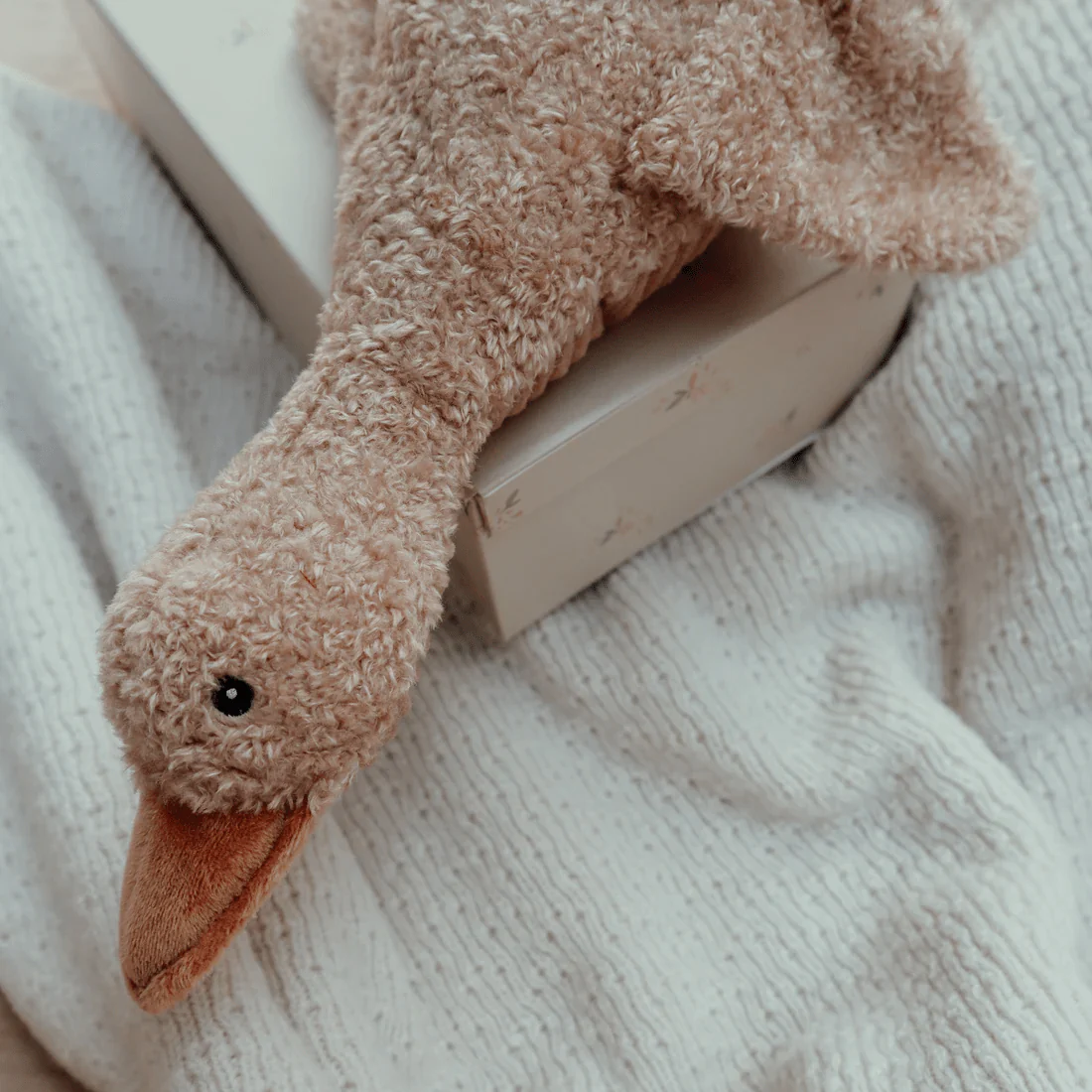 Flow Amsterdam Liva Goose Heartbeat Comforter - Brown - Image 2