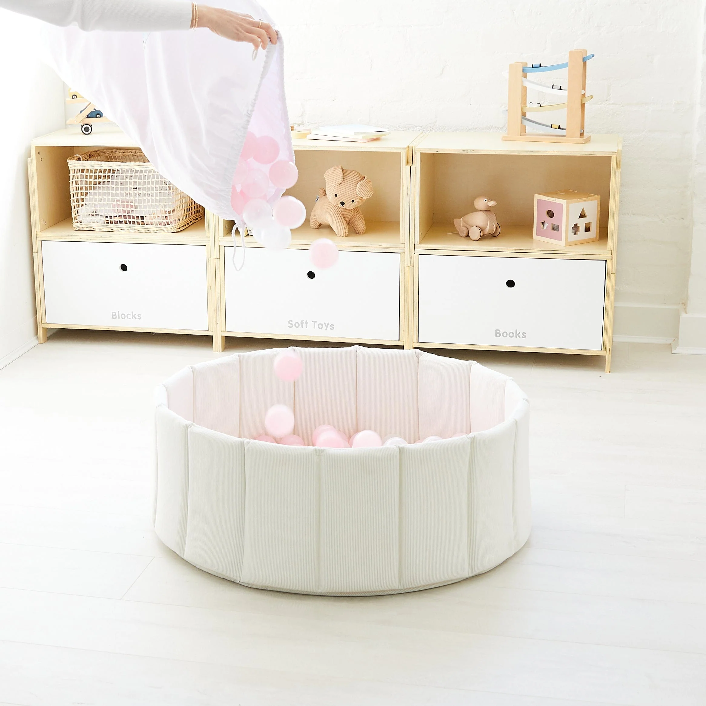 Foldable Corduroy Ball Pit with 200 Balls - Image 18