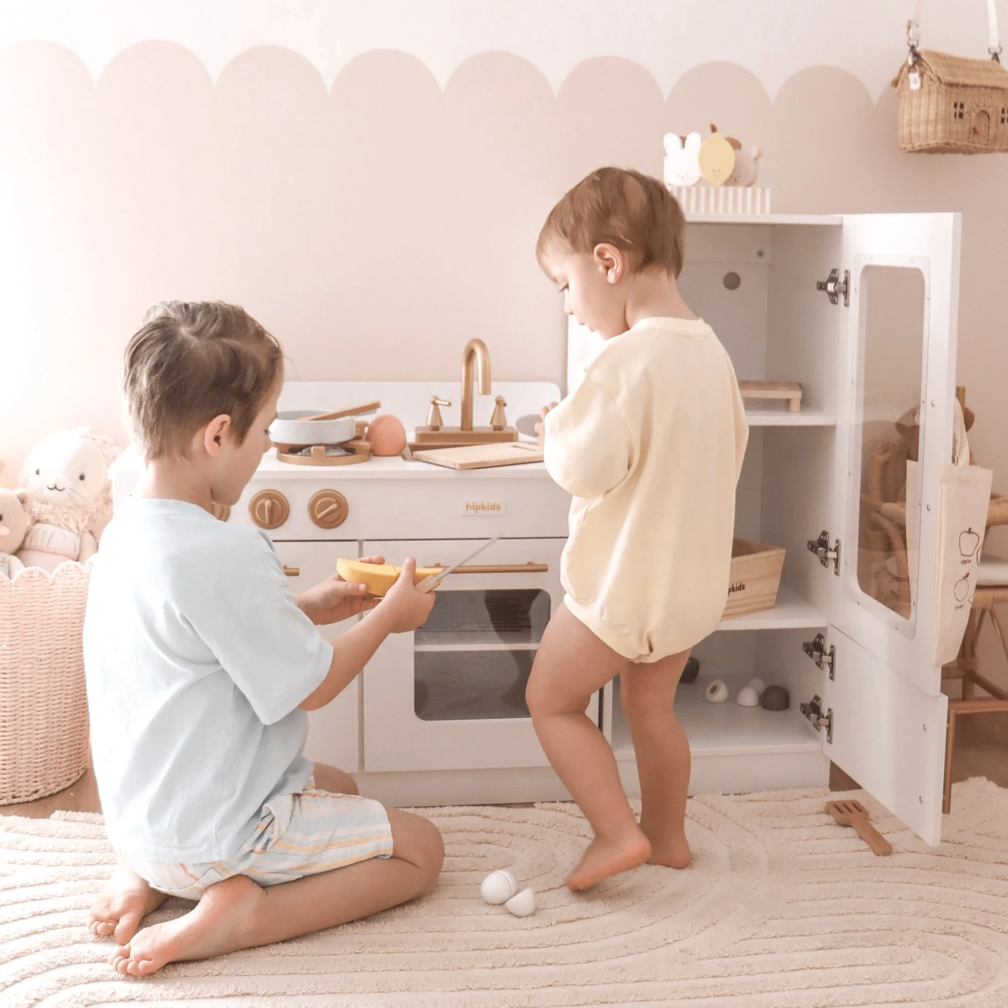 Gourmet Toy Fridge White - Image 6