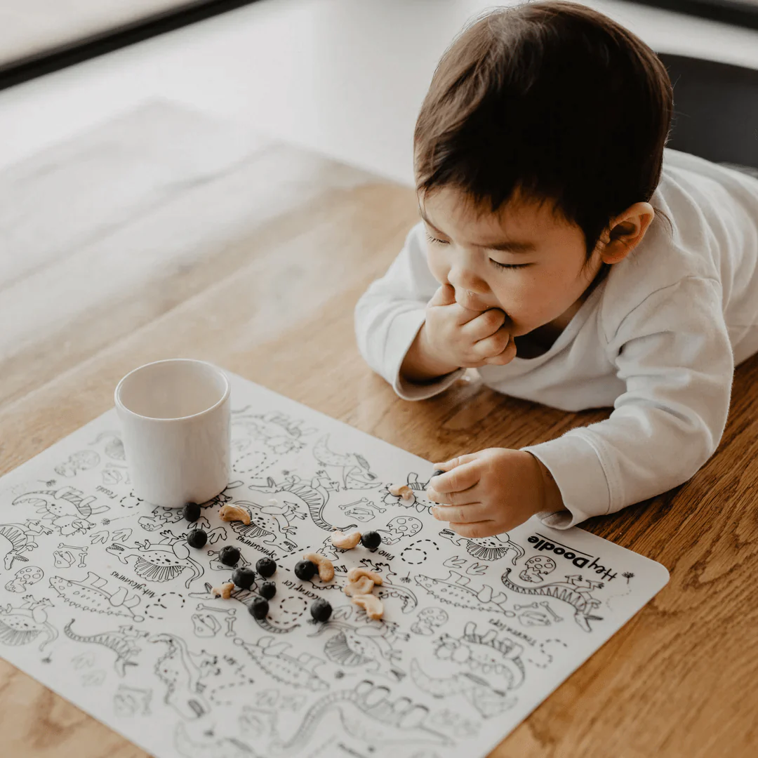 HeyDoodle Reusable Silicone Drawing Mat - Image 23