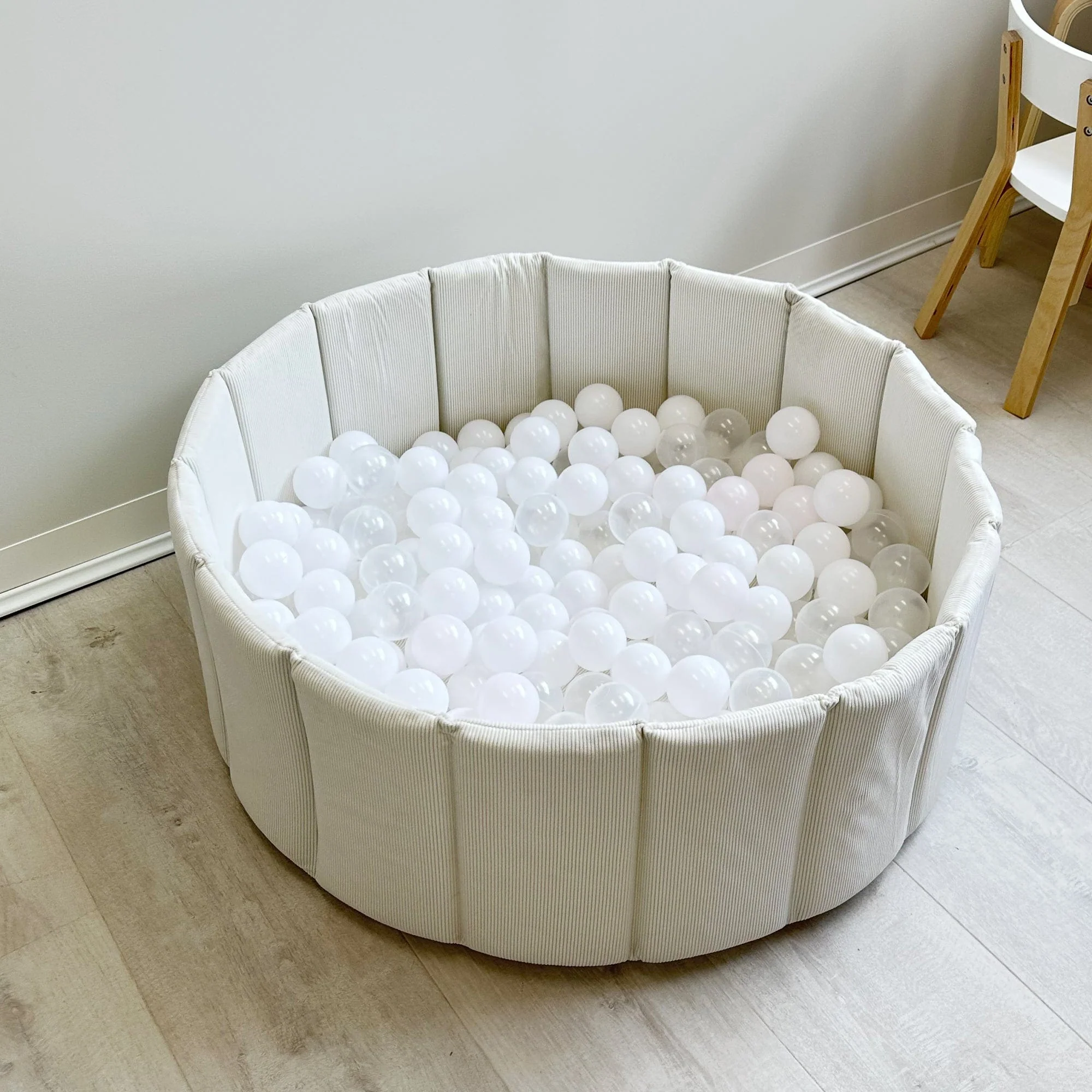 200 Ball Pit Balls (Balls Only) - Image 3