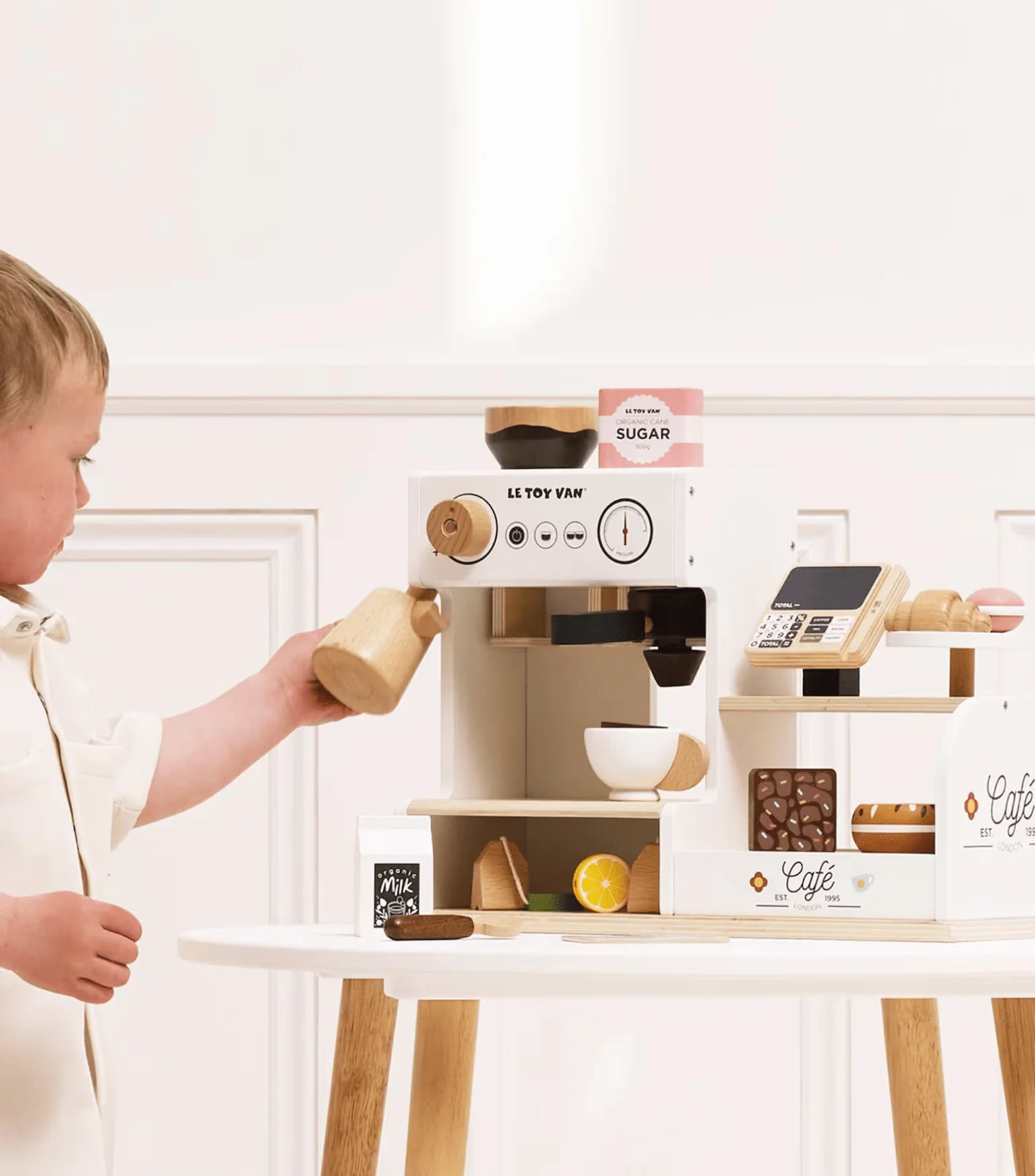 Le Toy Van Tabletop Cafe - Image 2