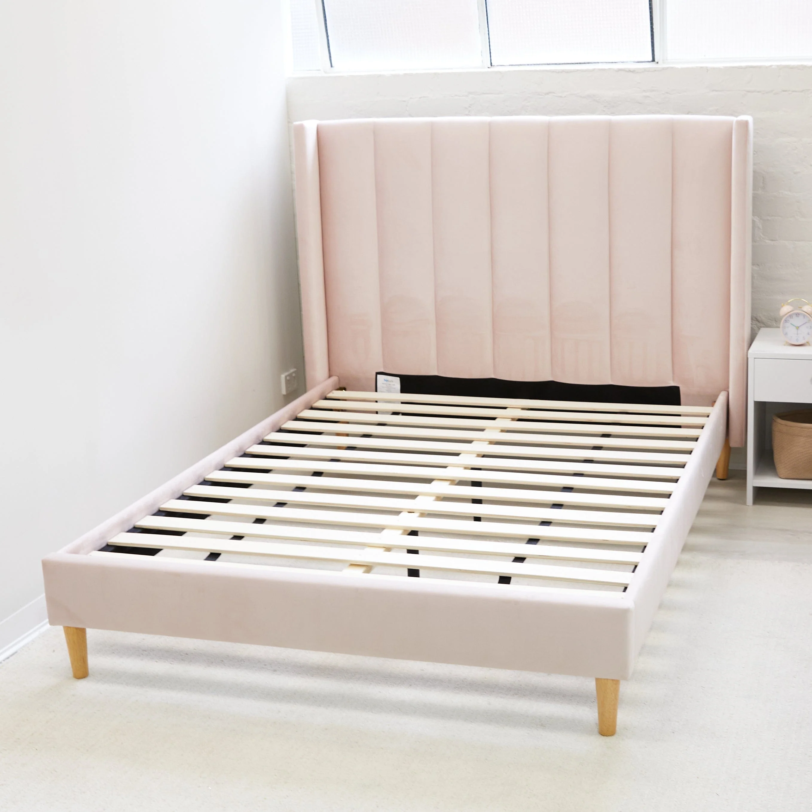 LIBERTY Upholstered Bed Pale Pink Velvet - Image 7