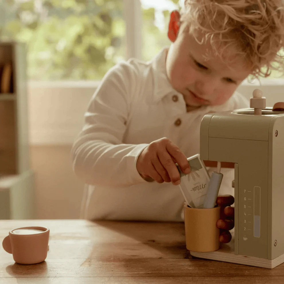 Little Dutch Coffee Machine - Image 5