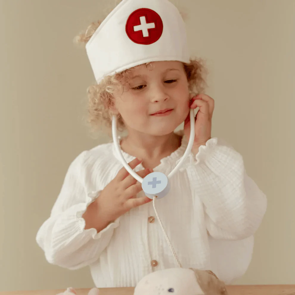 Little Dutch Doctor Set - Image 2