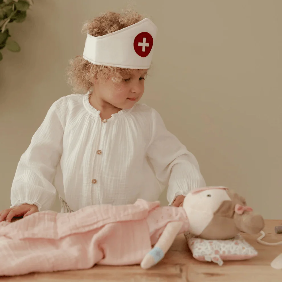 Little Dutch Doctor Set - Image 5