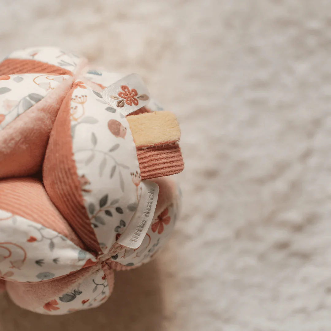 Little Dutch Fairy Garden Gripping Ball - Image 7