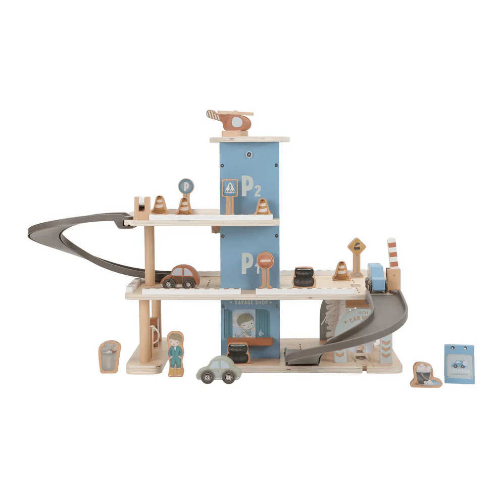 Little Dutch Garage - Image 2