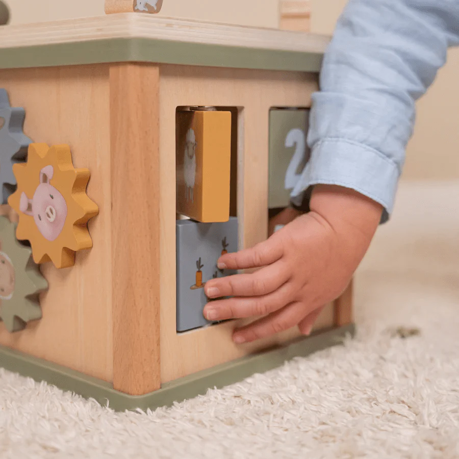 Little Dutch Little Farm Activity Cube - Image 10