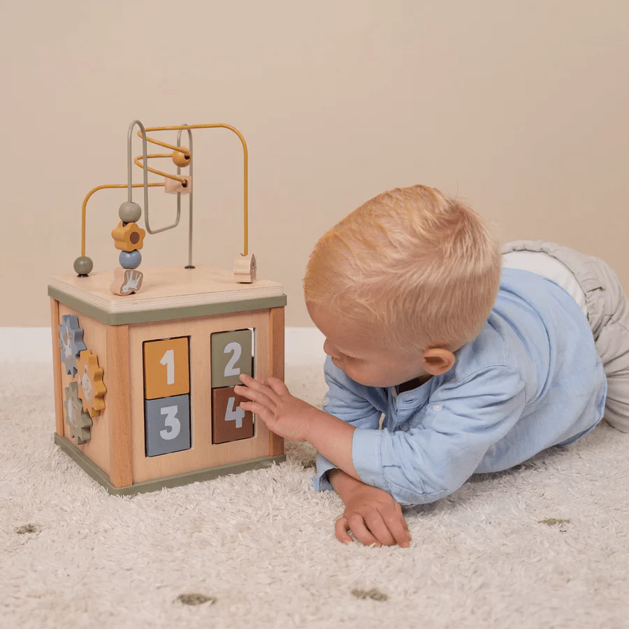 Little Dutch Little Farm Activity Cube - Image 4
