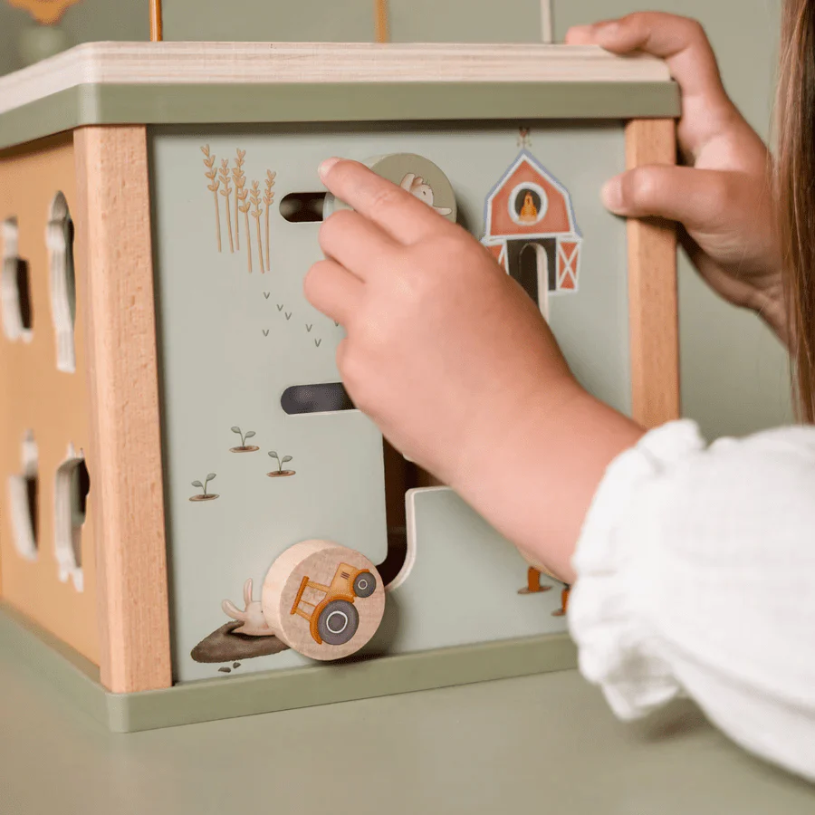 Little Dutch Little Farm Activity Cube - Image 9