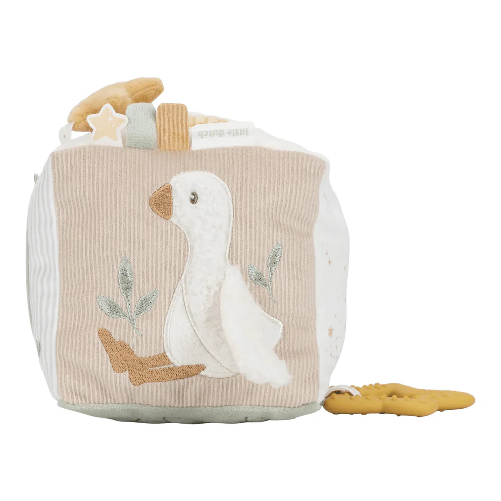 Little Dutch Soft Goose Activity Cube - Image 3