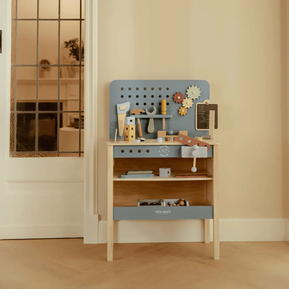 Little Dutch Workbench - Image 2