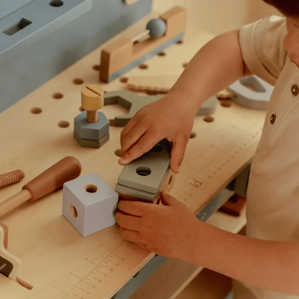 Little Dutch Workbench - Image 5