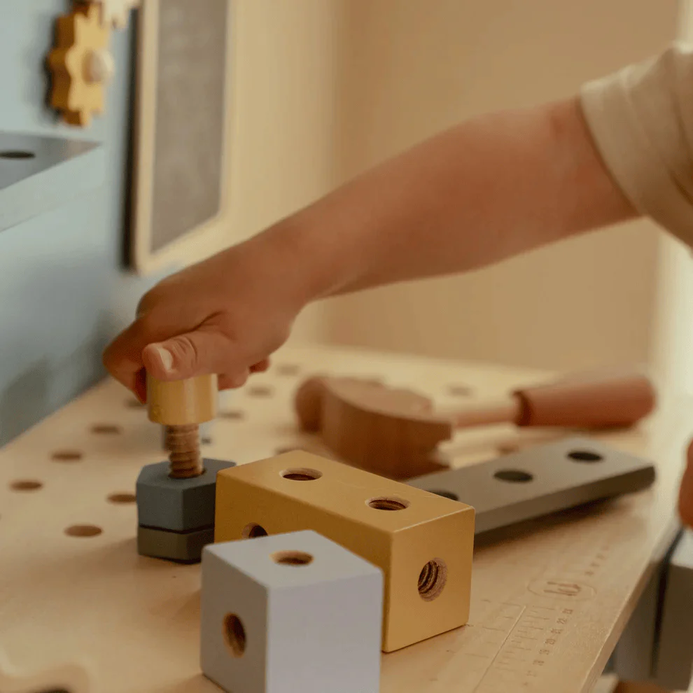 Little Dutch Workbench - Image 7
