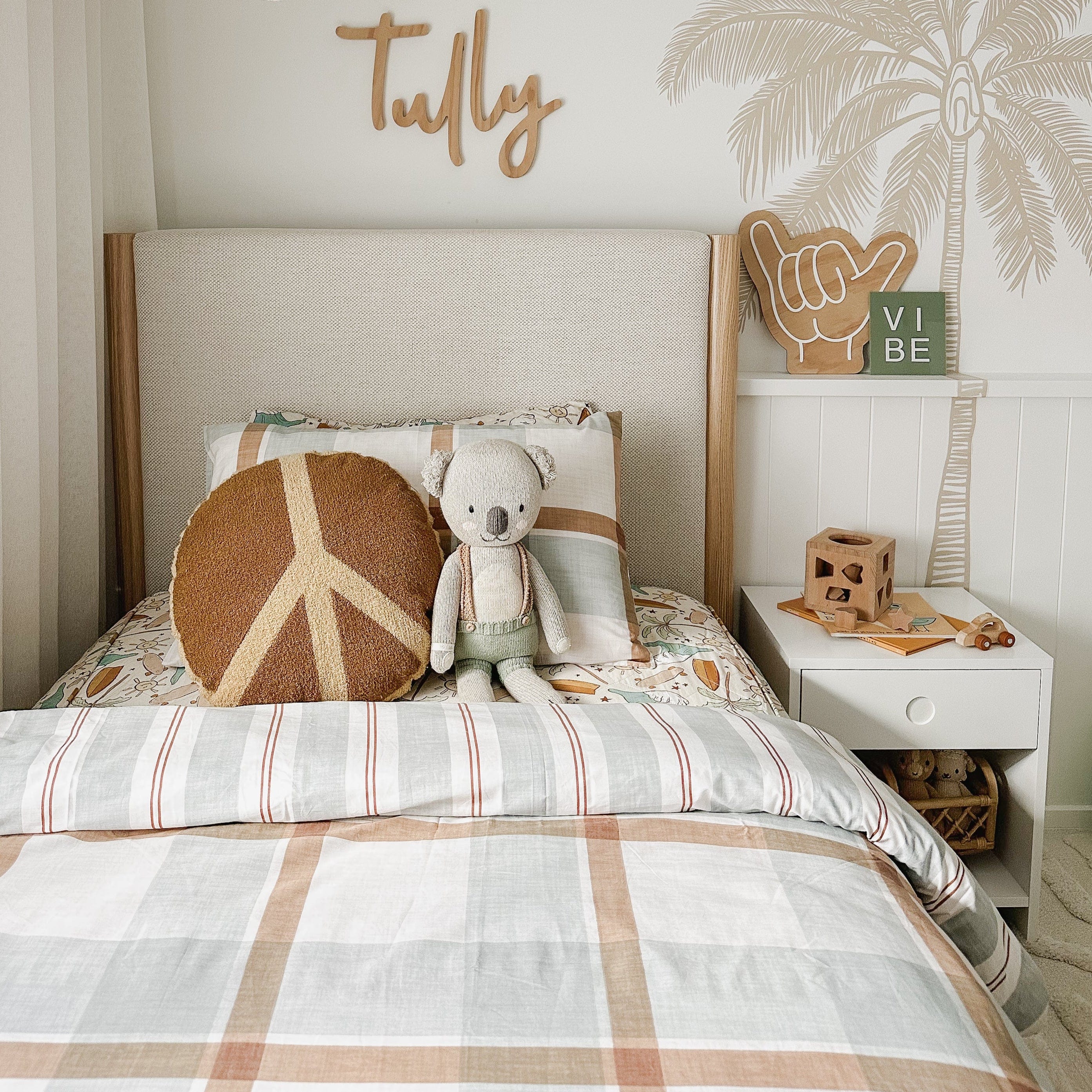 Madden Upholstered Bed - Nordic Latte - Image 5