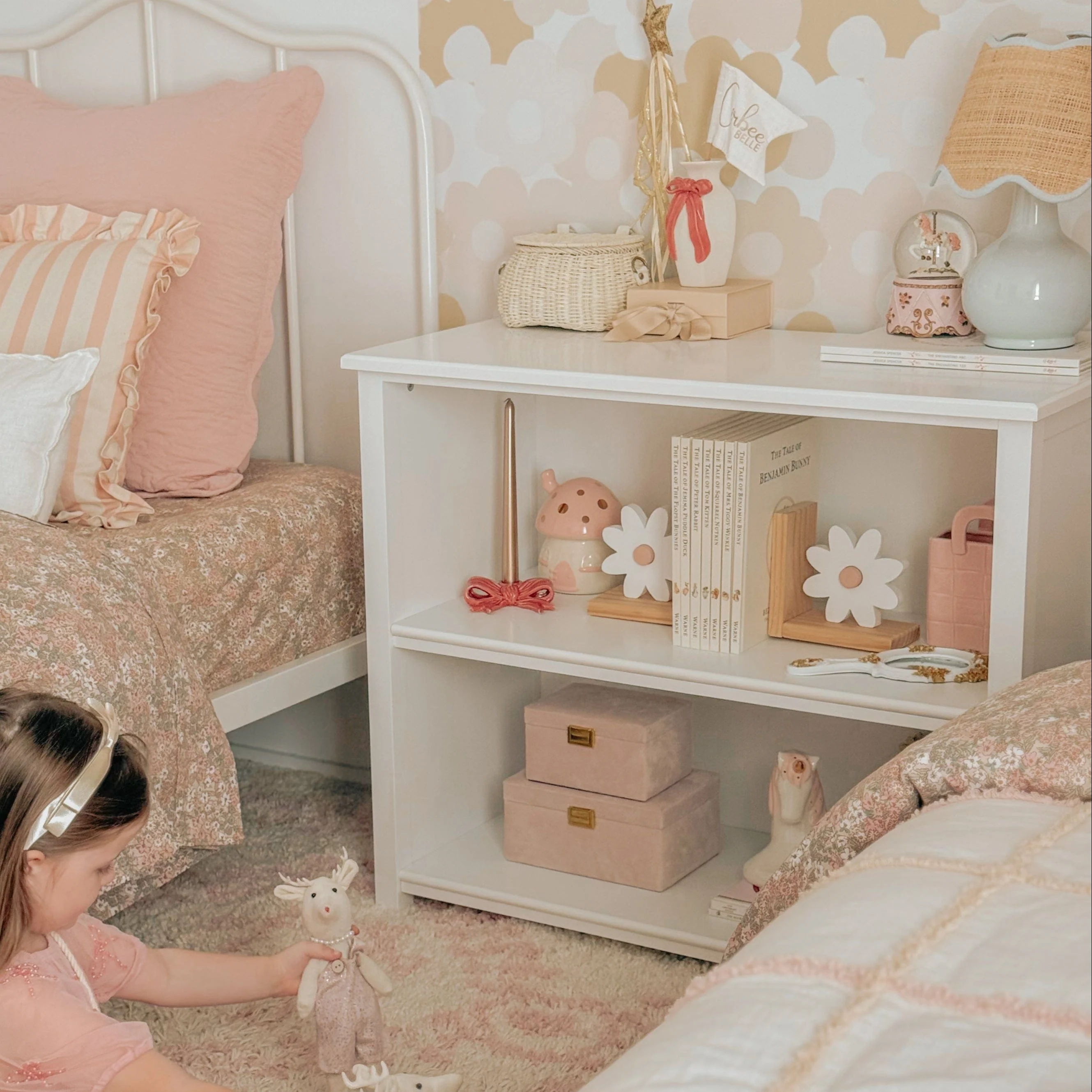 MICAH Low Bookshelf - Image 9