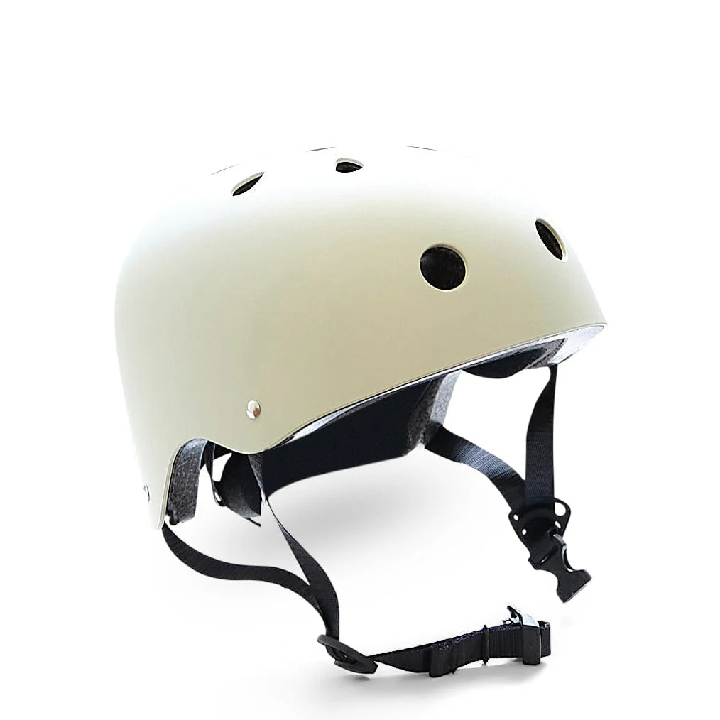 Mini Trike & Helmet Bundle - Image 33