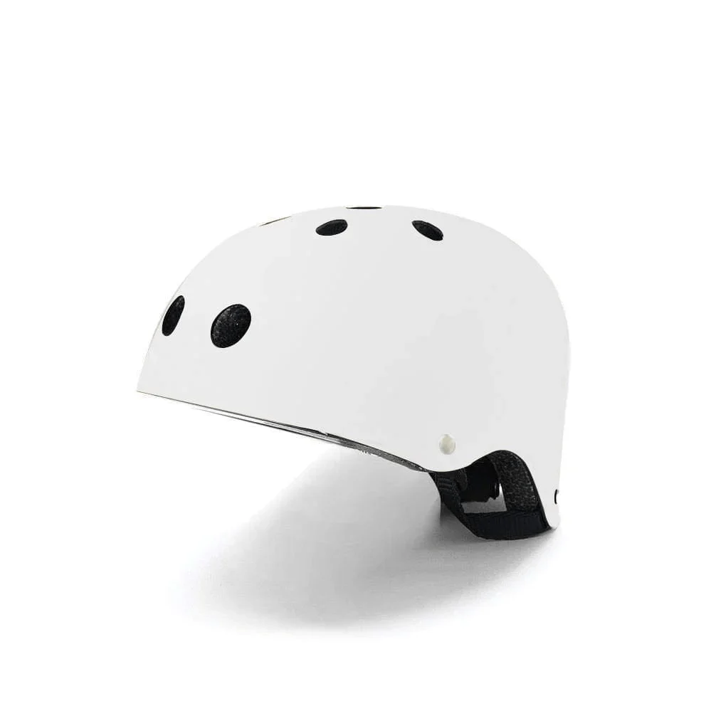 Mini Trike & Helmet Bundle - Image 9