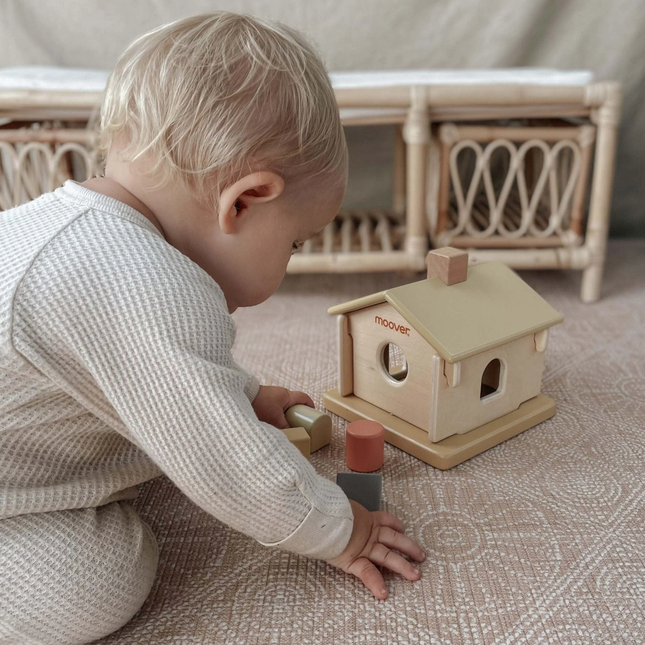 Moover Toys Classic Sorting House - Image 2