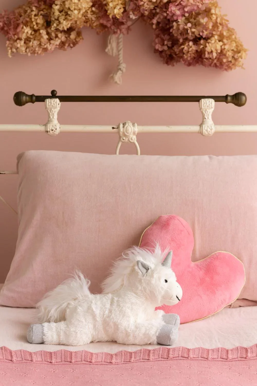 Nana Huchy - Unicorns - Image 3