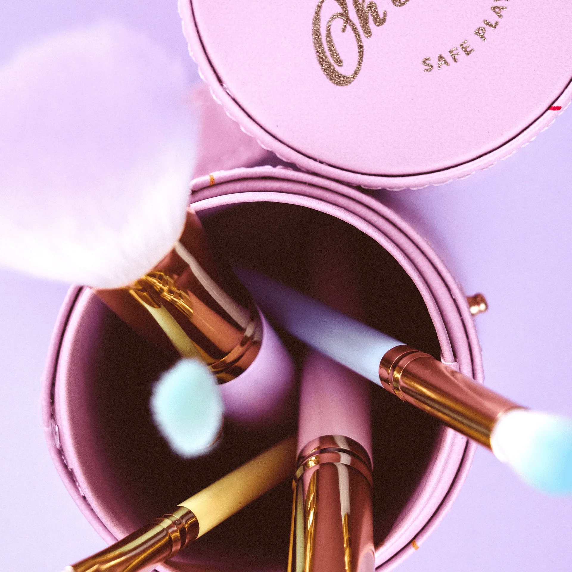 Oh Flossy 5-Piece Rainbow Makeup Brush Set - Image 9