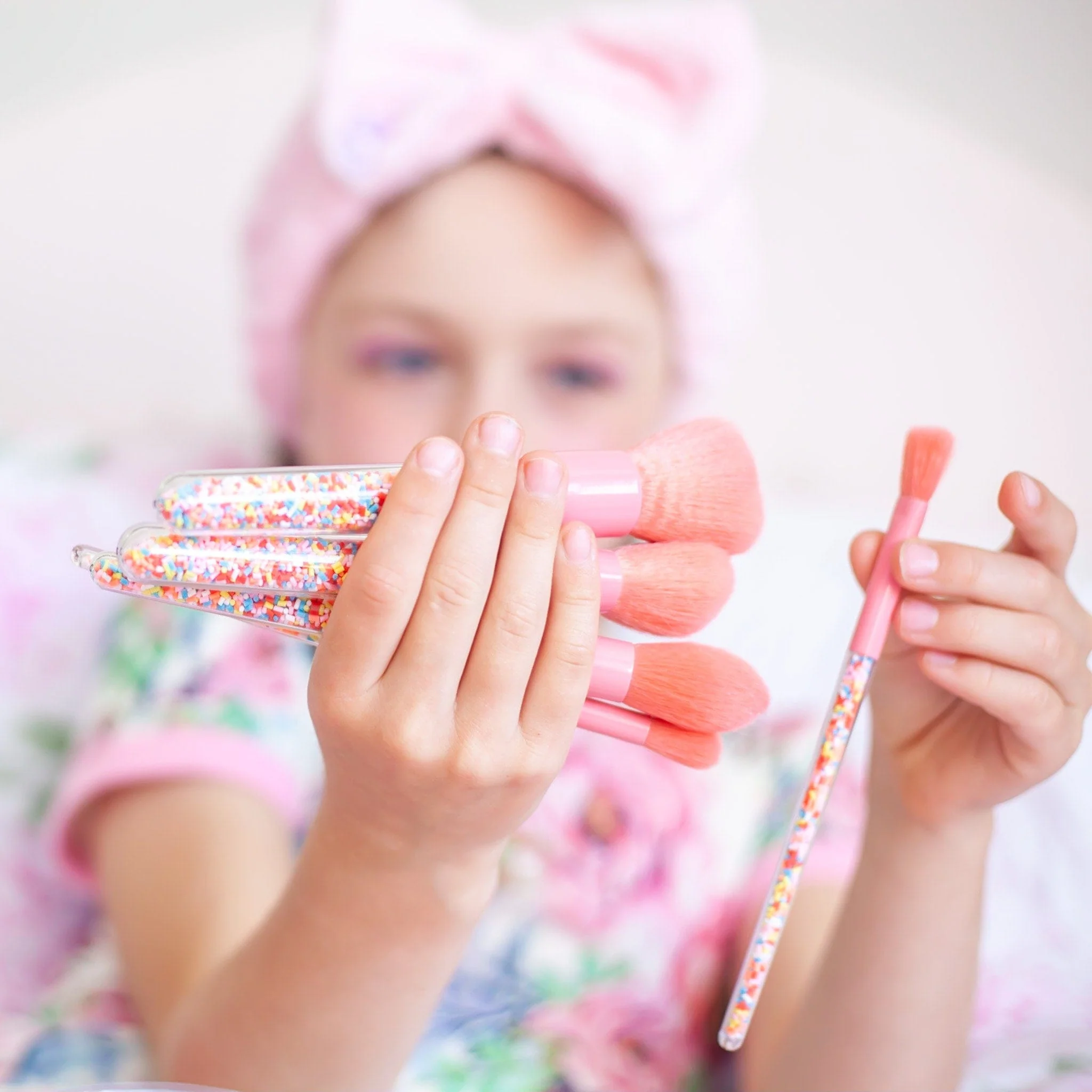 Oh Flossy Sprinkle Makeup Brush Set - Image 9