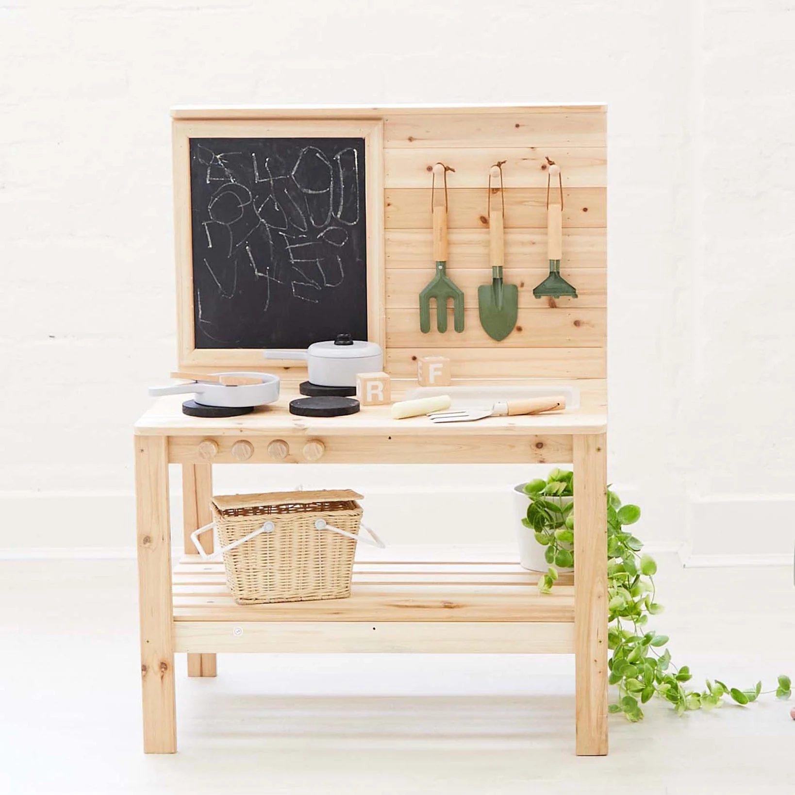 Outdoor Mud Kitchen - Preorder - Image 10