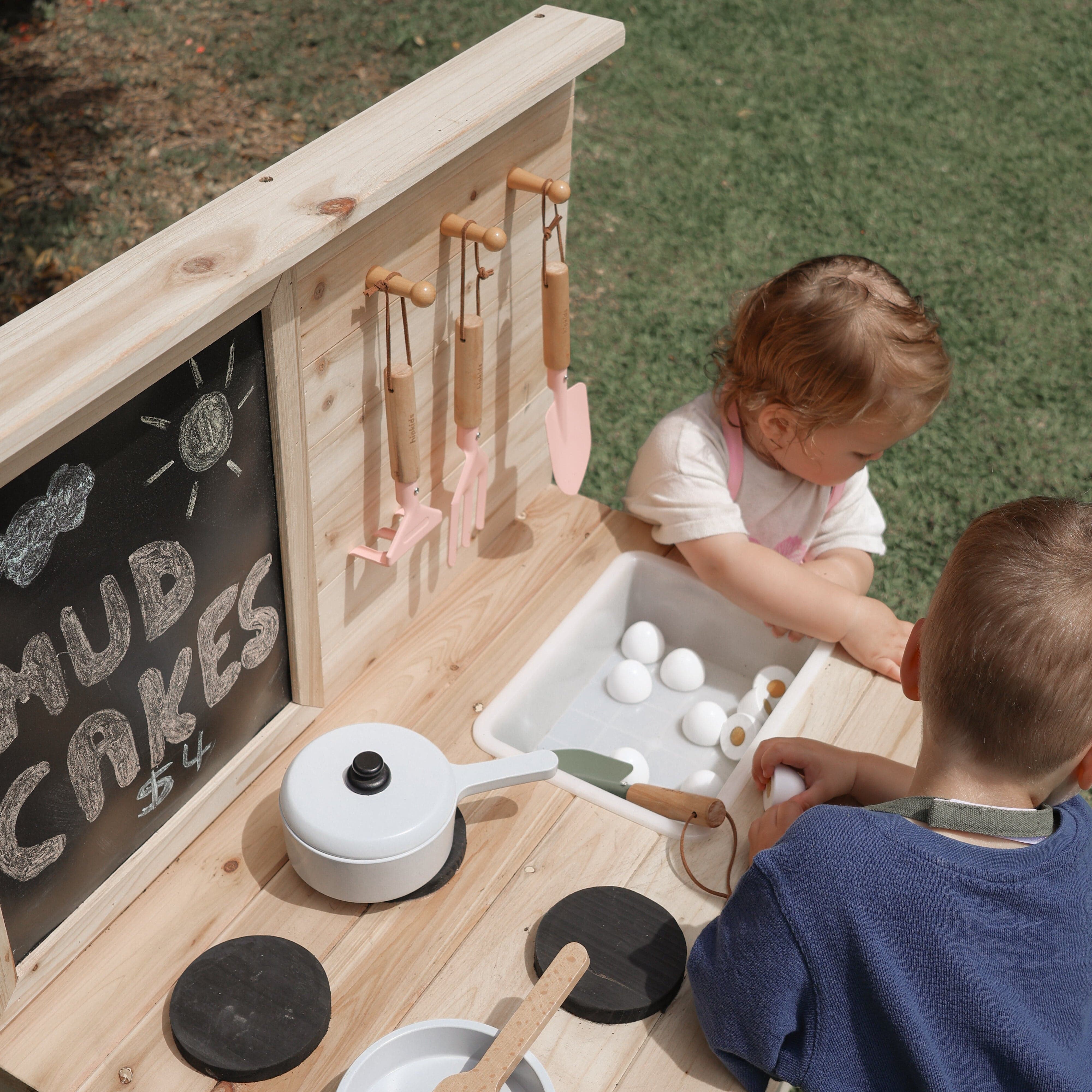 Outdoor Mud Kitchen - Preorder - Image 12