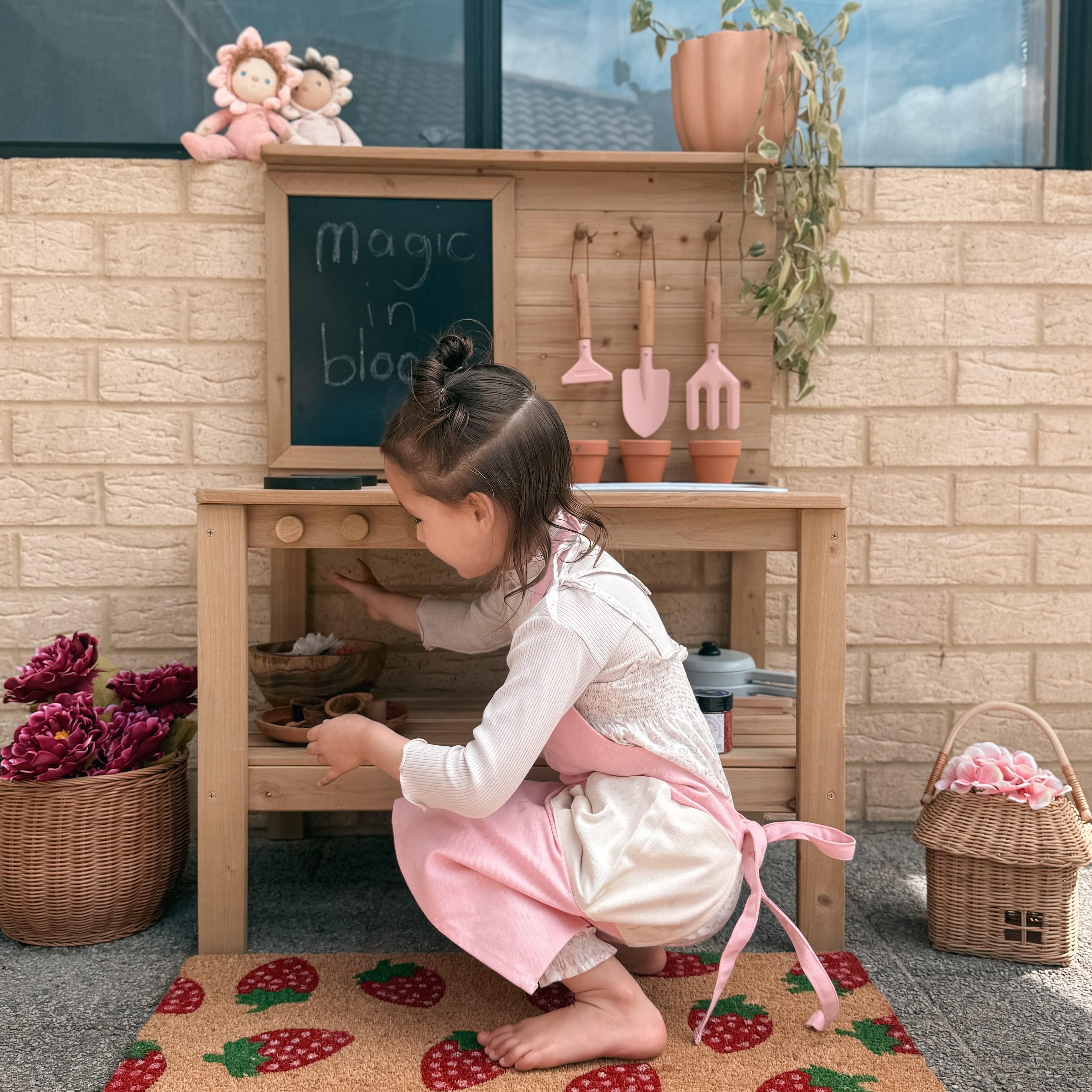 Outdoor Mud Kitchen - Preorder - Image 3