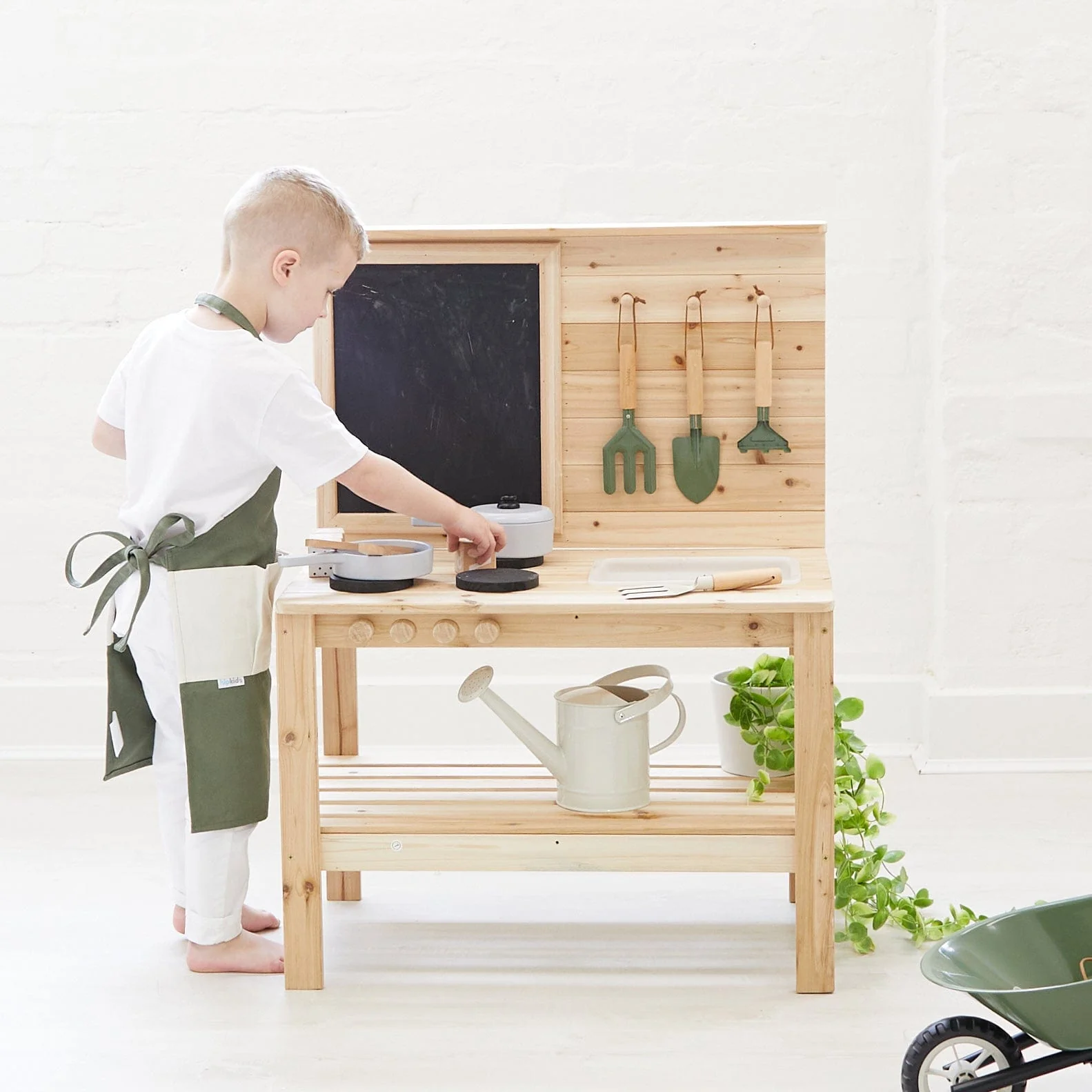 Outdoor Mud Kitchen - Preorder - Image 8