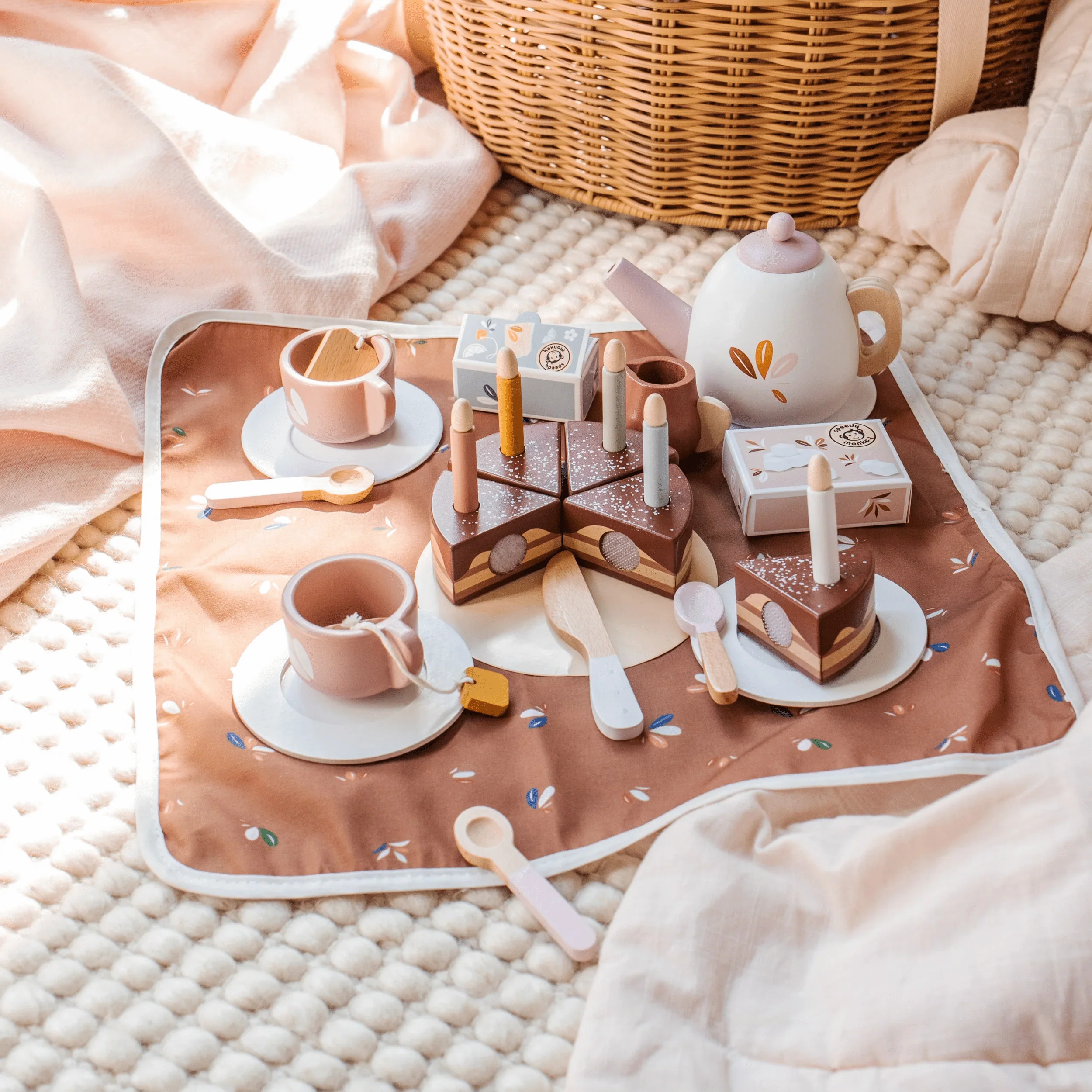 Speedy Monkey Birthday Tea Set - Image 5