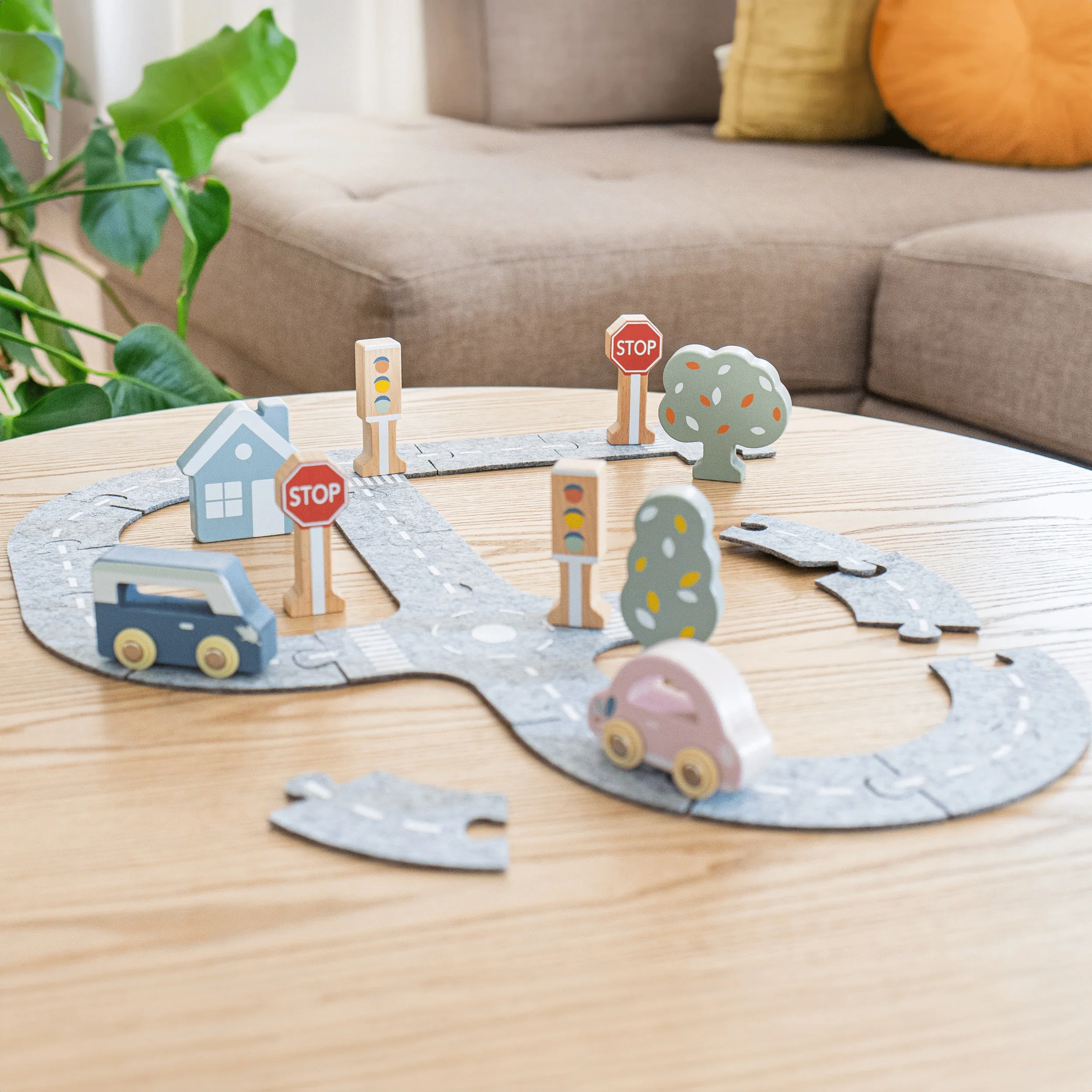 Speedy Monkey Car Track Puzzle - Image 5