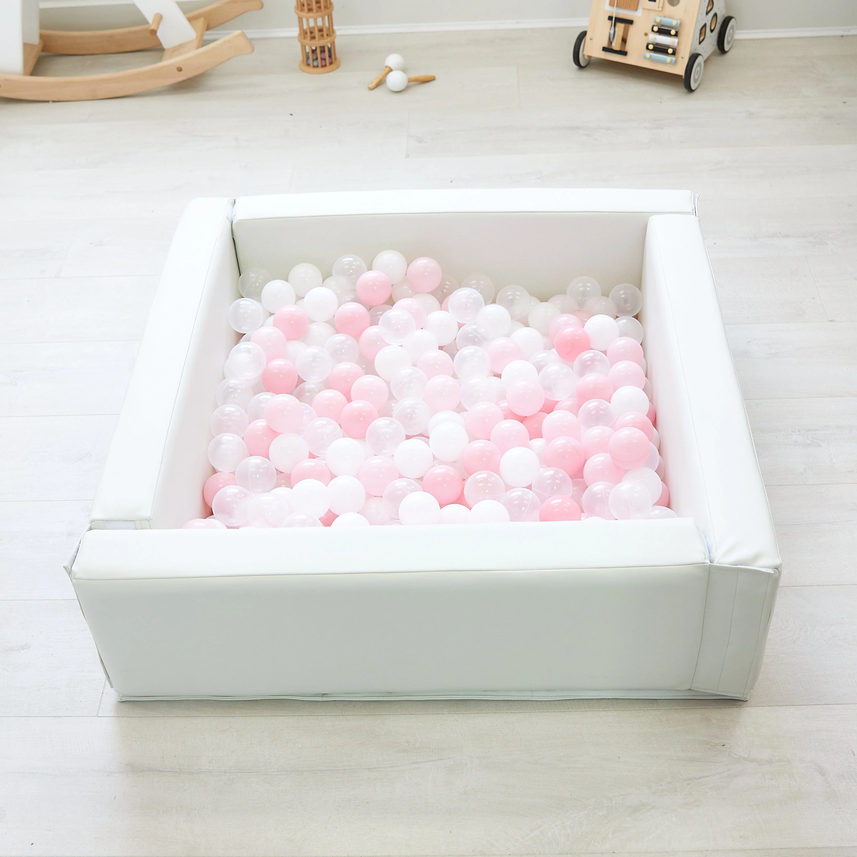 Square Ball Pit with 200 Balls - Image 2