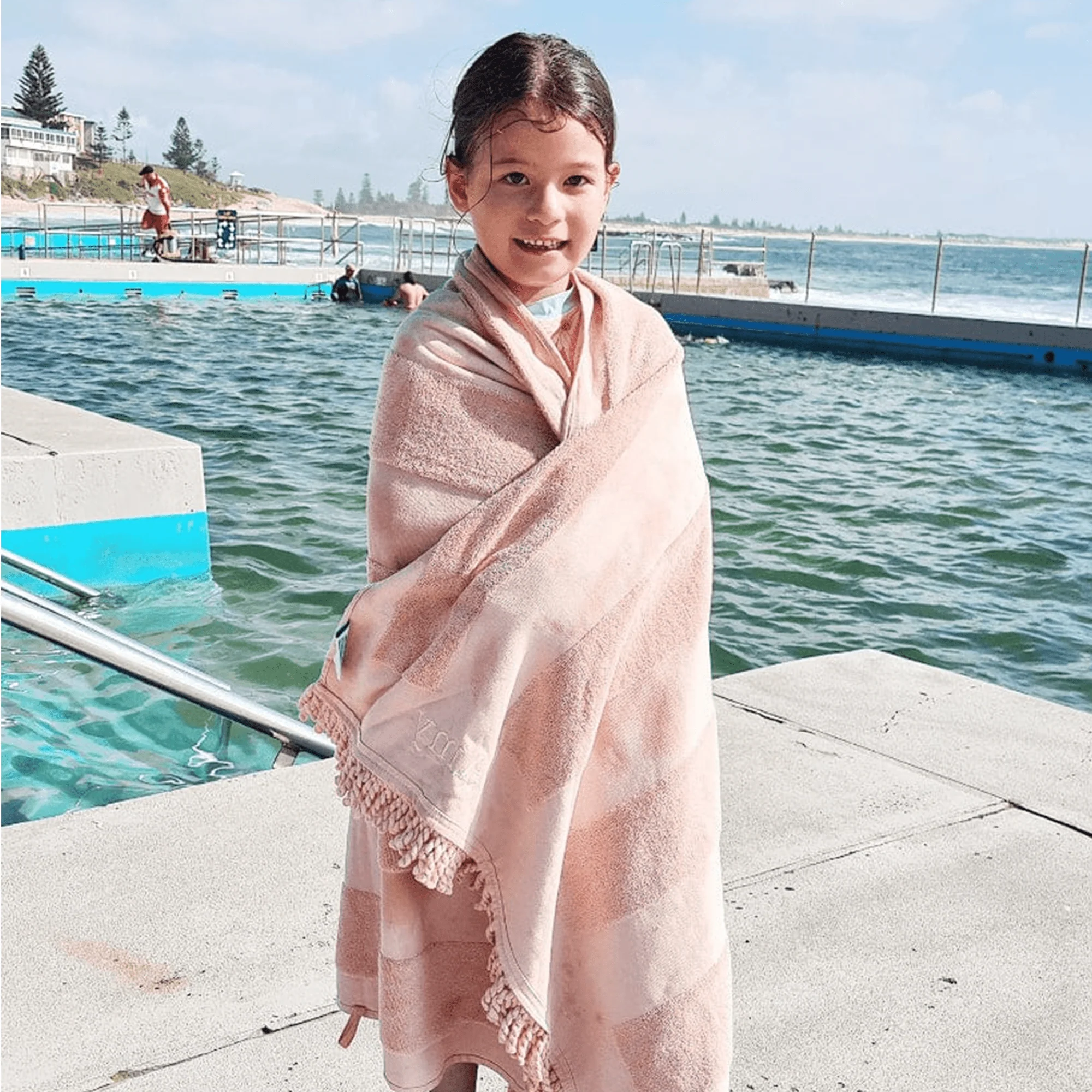 Beach Towel & Silicone Sand Toy Bundle - Image 17